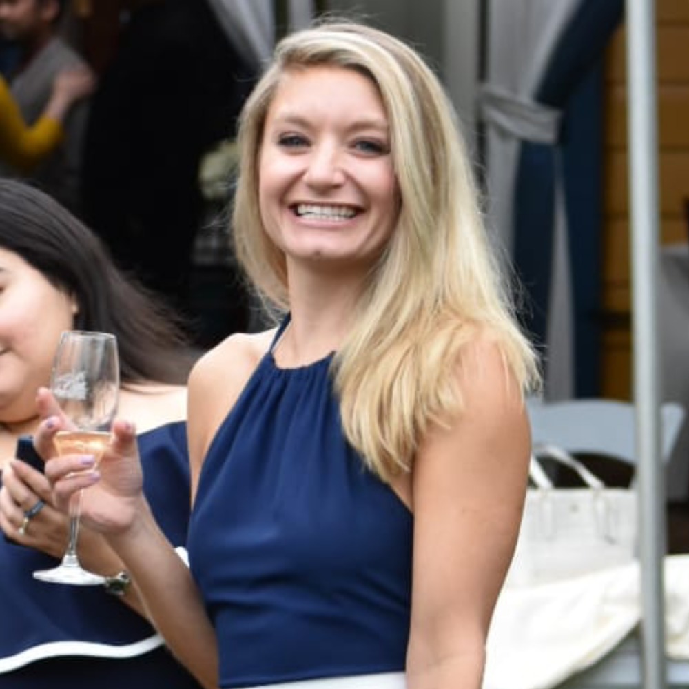 Meet your Posher, Lauren